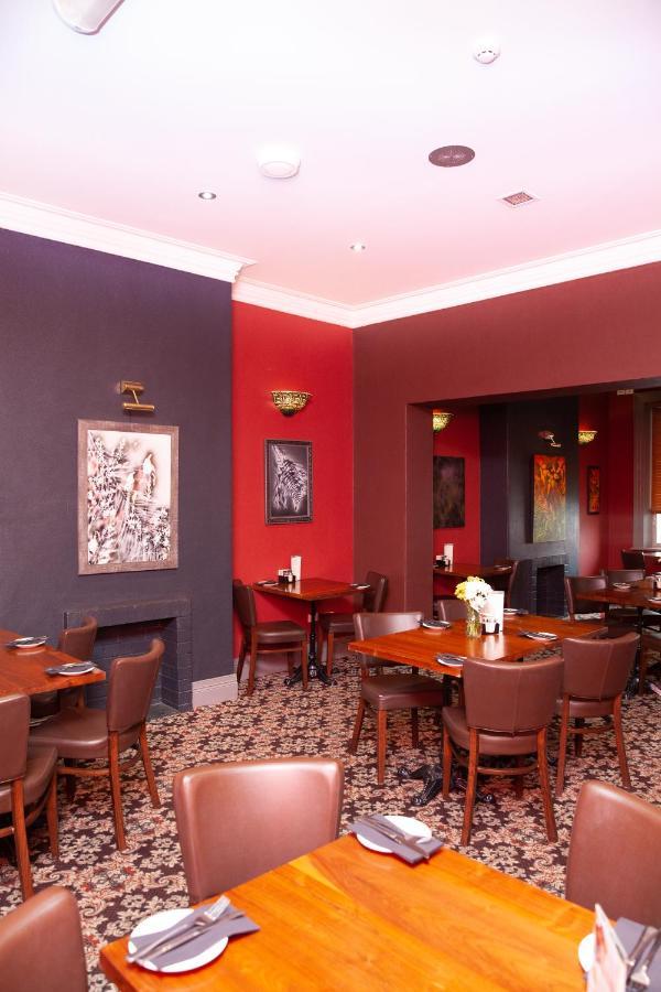 Royal Hotel Синглтон Экстерьер фото