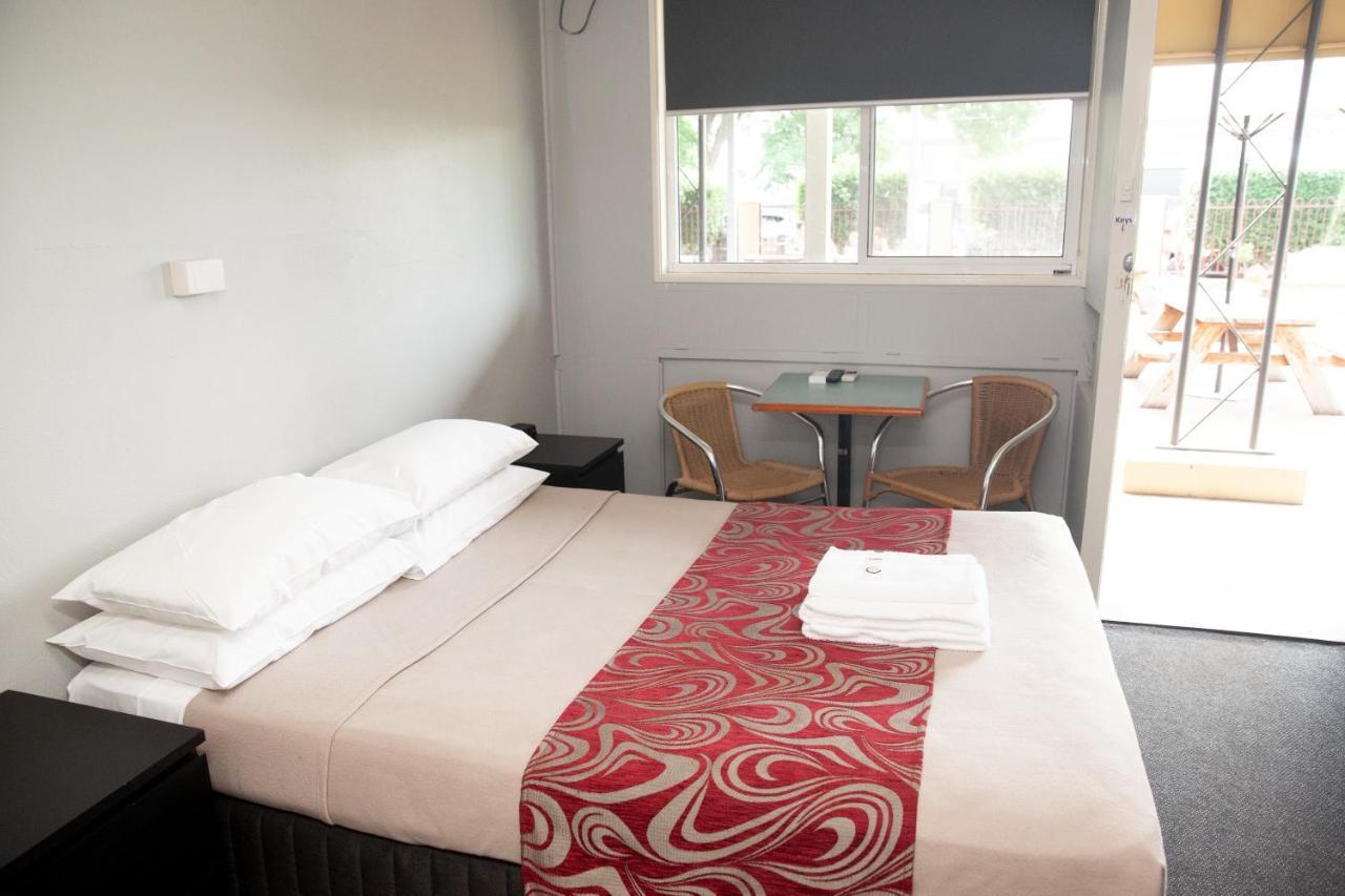 Royal Hotel Синглтон Экстерьер фото